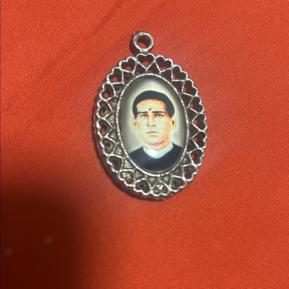 Silver and Multicolor Pendant - Picture 2 of 2
